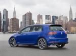 Volkswagen Golf R 5-Door 2017 года (NA)